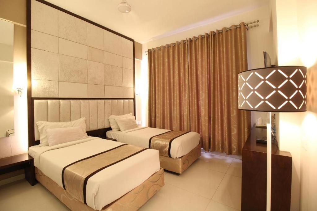 Hotel Executive Silver Inn Aurangabad  Exterior foto