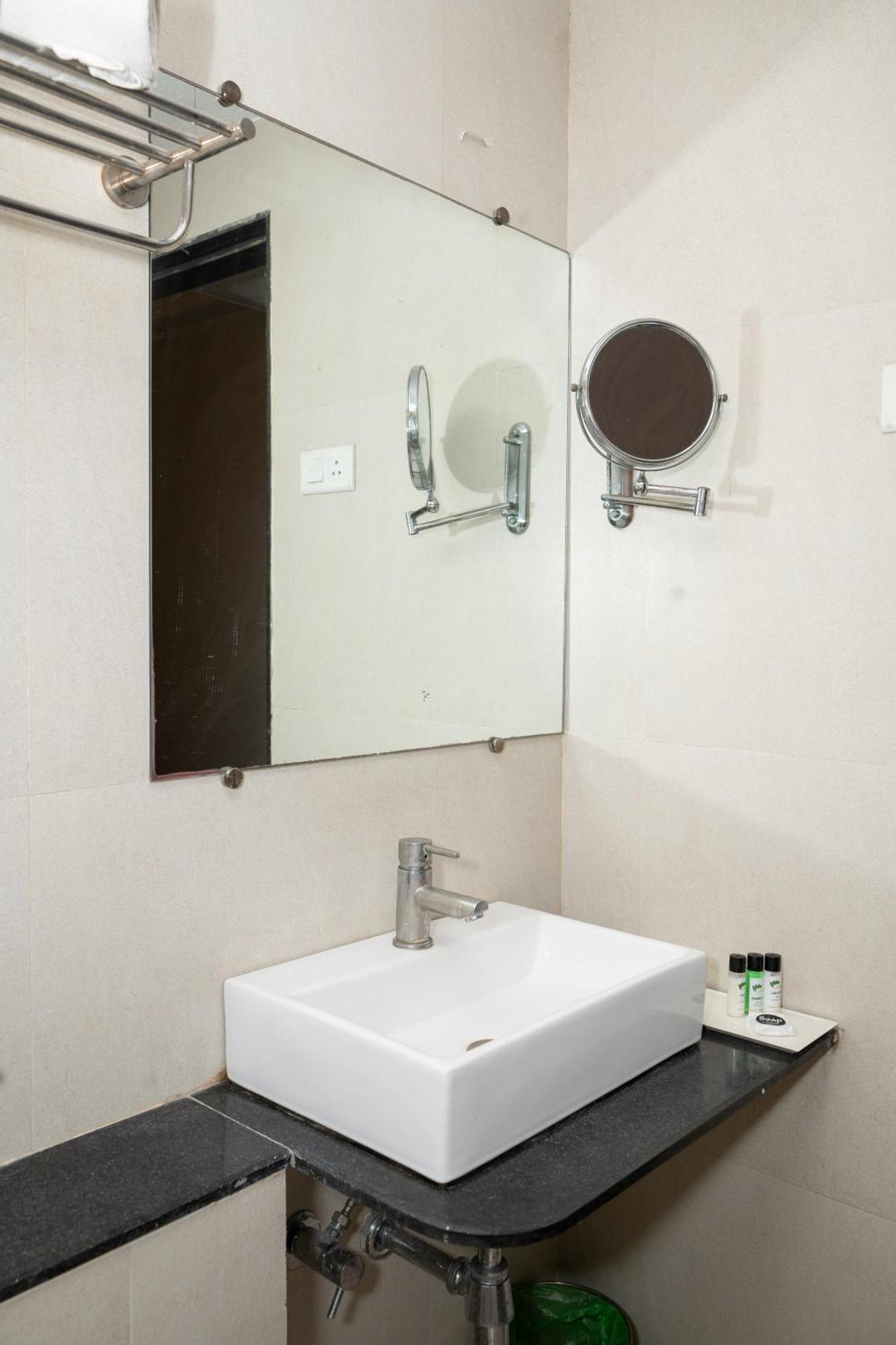 Hotel Executive Silver Inn Aurangabad  Exterior foto