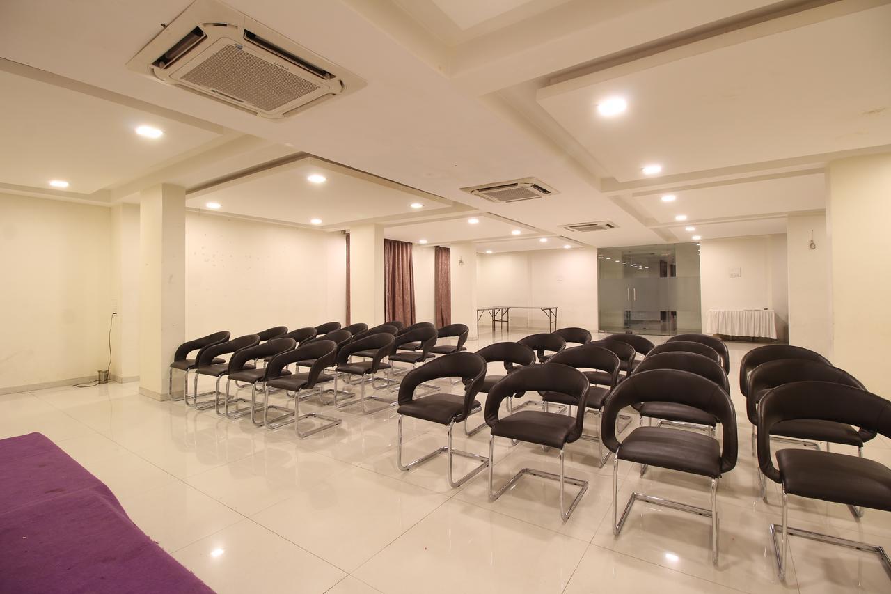 Hotel Executive Silver Inn Aurangabad  Exterior foto